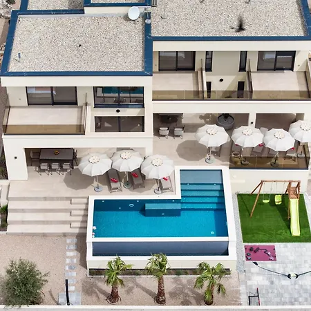 Novue Villa